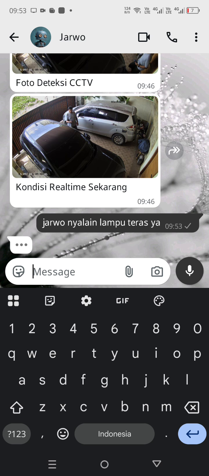 Snapshot CCTV Carport di WhatsApp